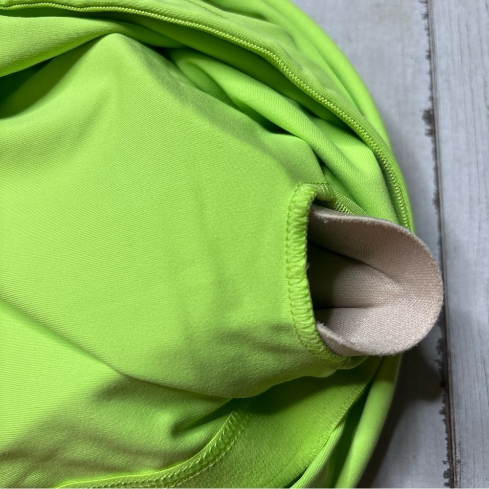 (Sold)Old Navy Active Powersoft Long Line Sports Bra Top Plus Size 2X Neon Green - Picture 10 of 15